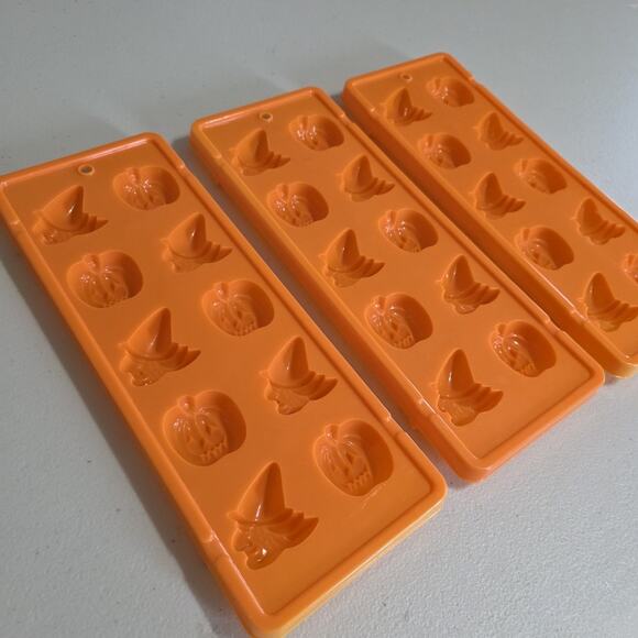 Halloween Ice Cube Tray Pumpkins Bats Lot Of 3 Festive Party Drinks Cute Fun - Picture 2 of 5